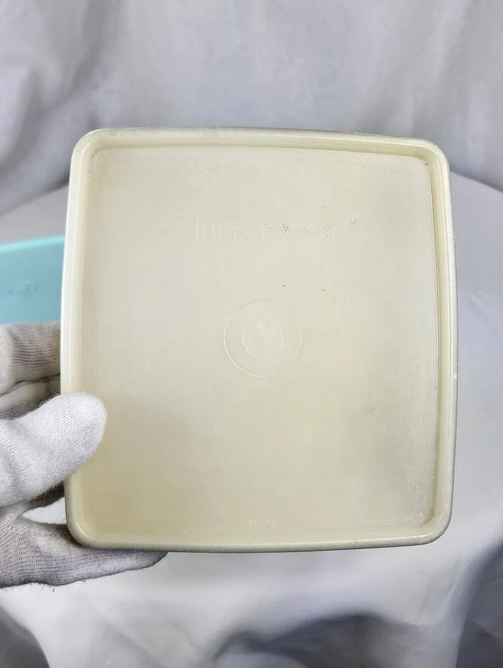 Tupperware reusable square